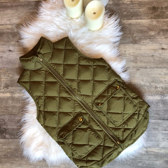 J. Crew Jackets & Blazers - JCrew Excursion Quilted Vest Olive Green (size xs)